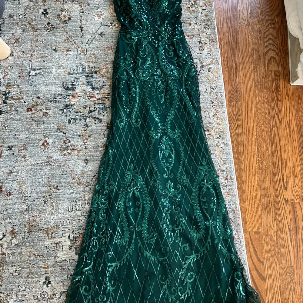 Promgirl - Forest Green Sequin Prom Dress, Size 8 - Picture 4 of 9